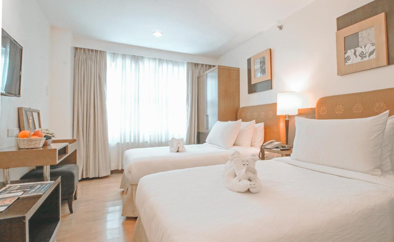 One Tagaytay Place Hotel Suites Official Account Tagaytay City Екстер'єр фото