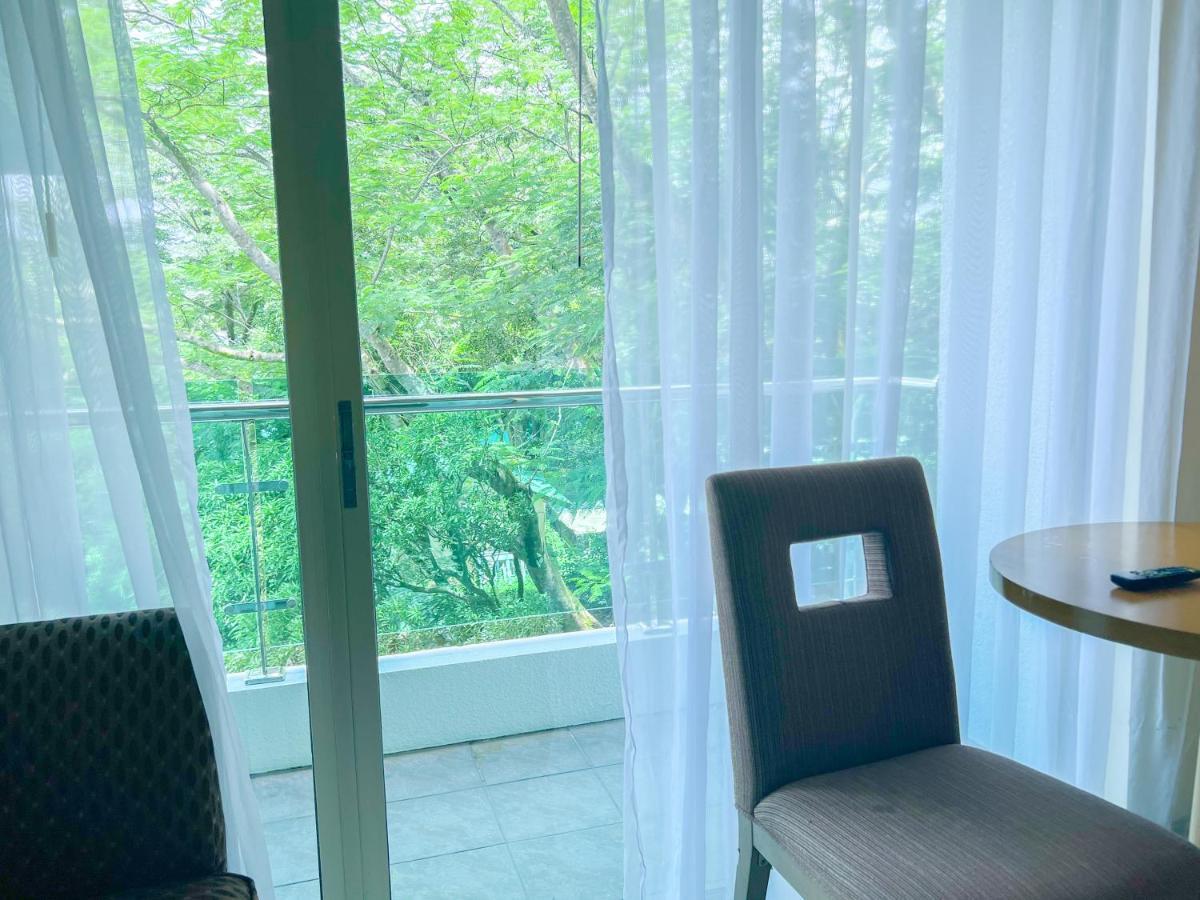 One Tagaytay Place Hotel Suites Official Account Tagaytay City Екстер'єр фото