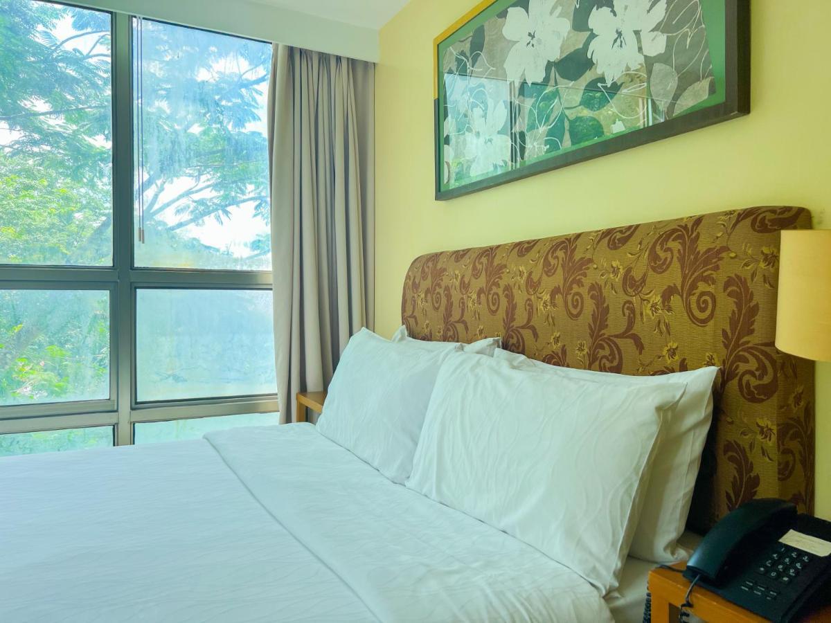 One Tagaytay Place Hotel Suites Official Account Tagaytay City Екстер'єр фото