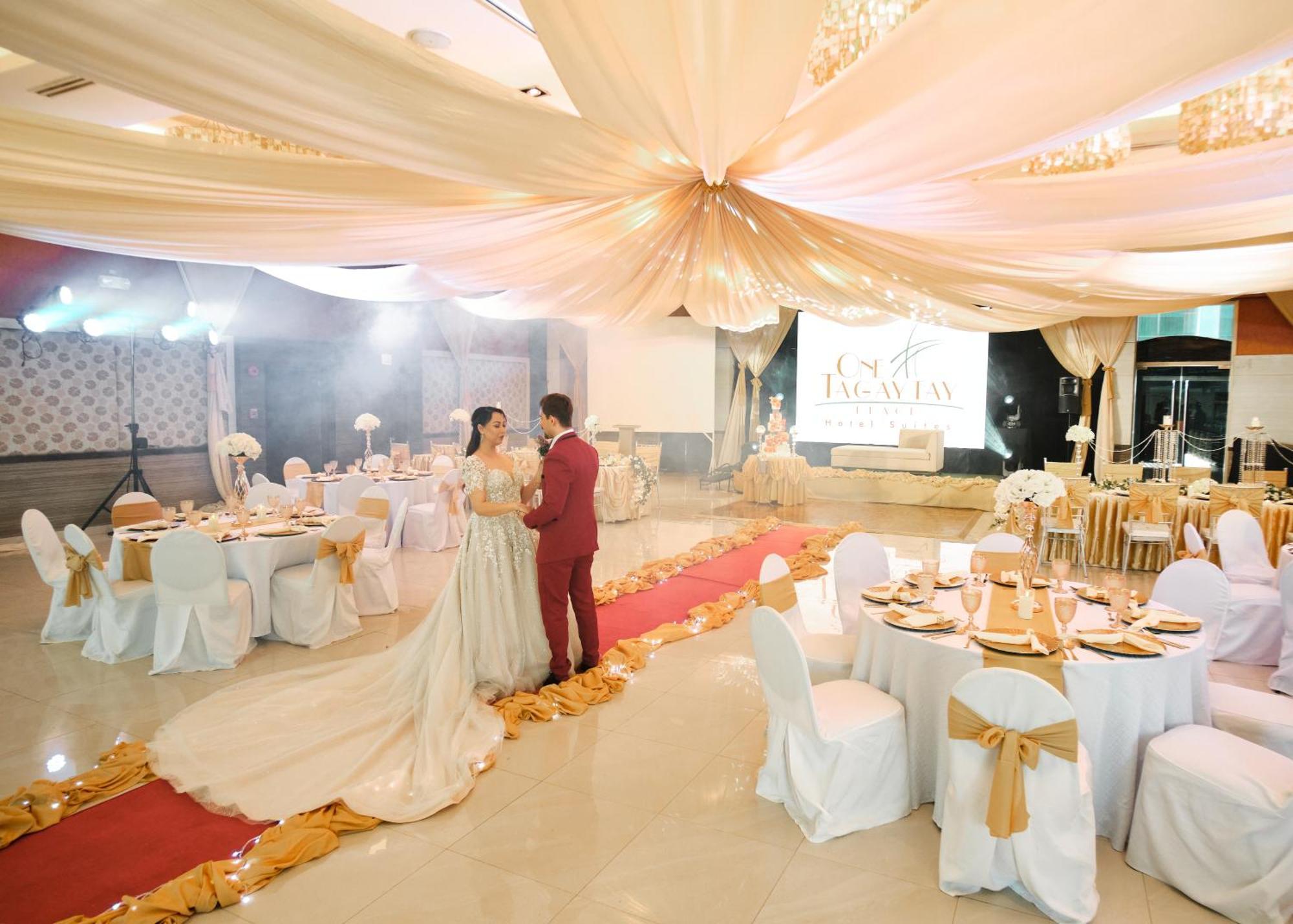 One Tagaytay Place Hotel Suites Official Account Tagaytay City Екстер'єр фото