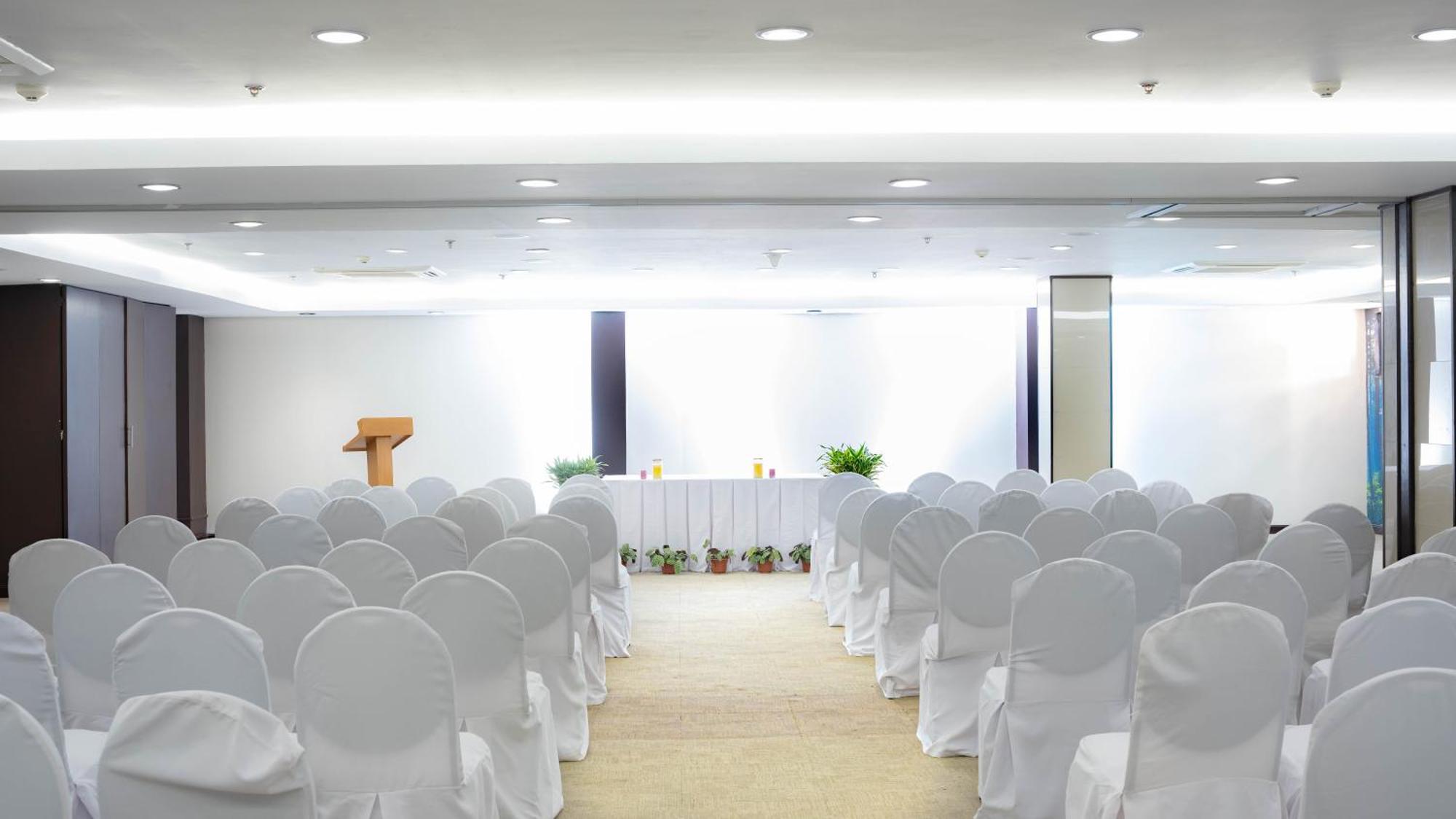 One Tagaytay Place Hotel Suites Official Account Tagaytay City Екстер'єр фото