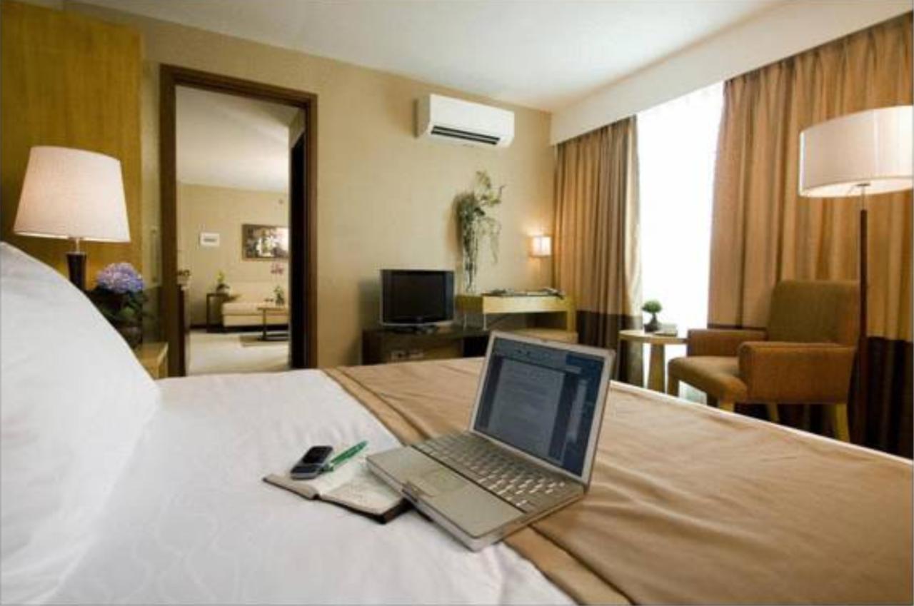 One Tagaytay Place Hotel Suites Official Account Tagaytay City Екстер'єр фото