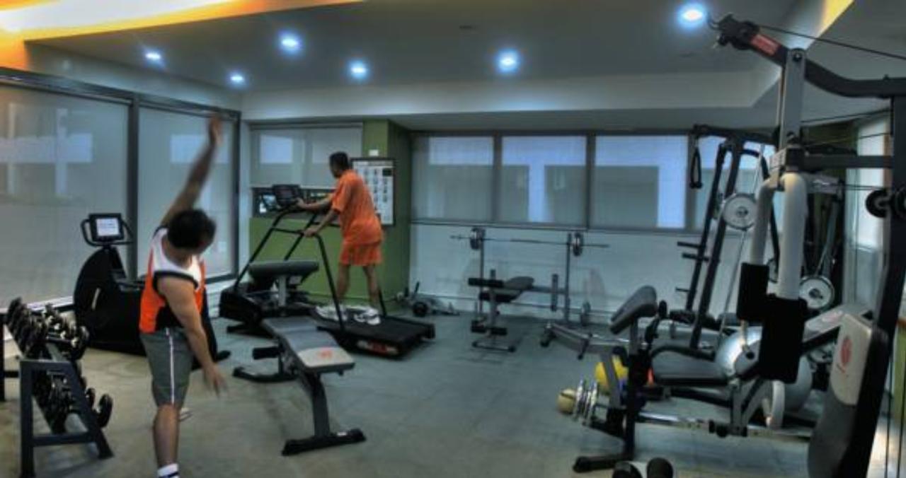 One Tagaytay Place Hotel Suites Official Account Tagaytay City Екстер'єр фото